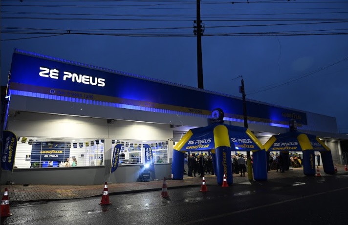 Fachada da loja Zé Pneus em Erechim - RS